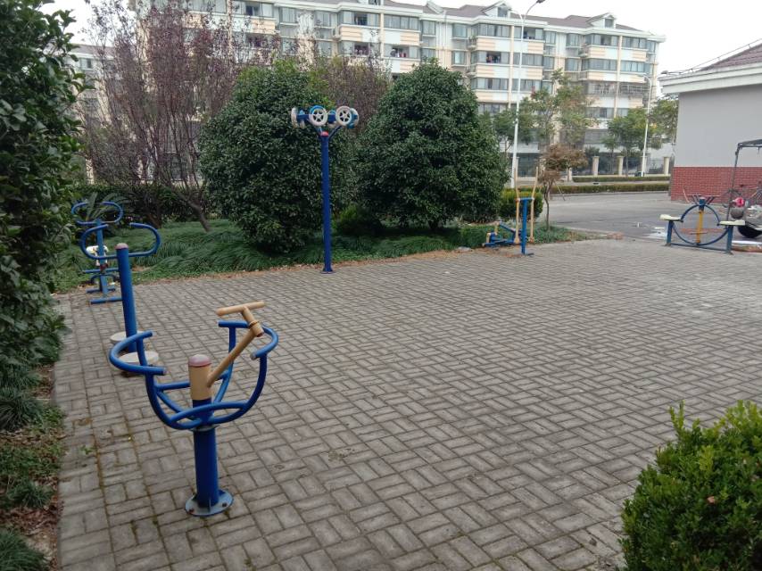 軍民村五組喬家宅14號旁健身路徑