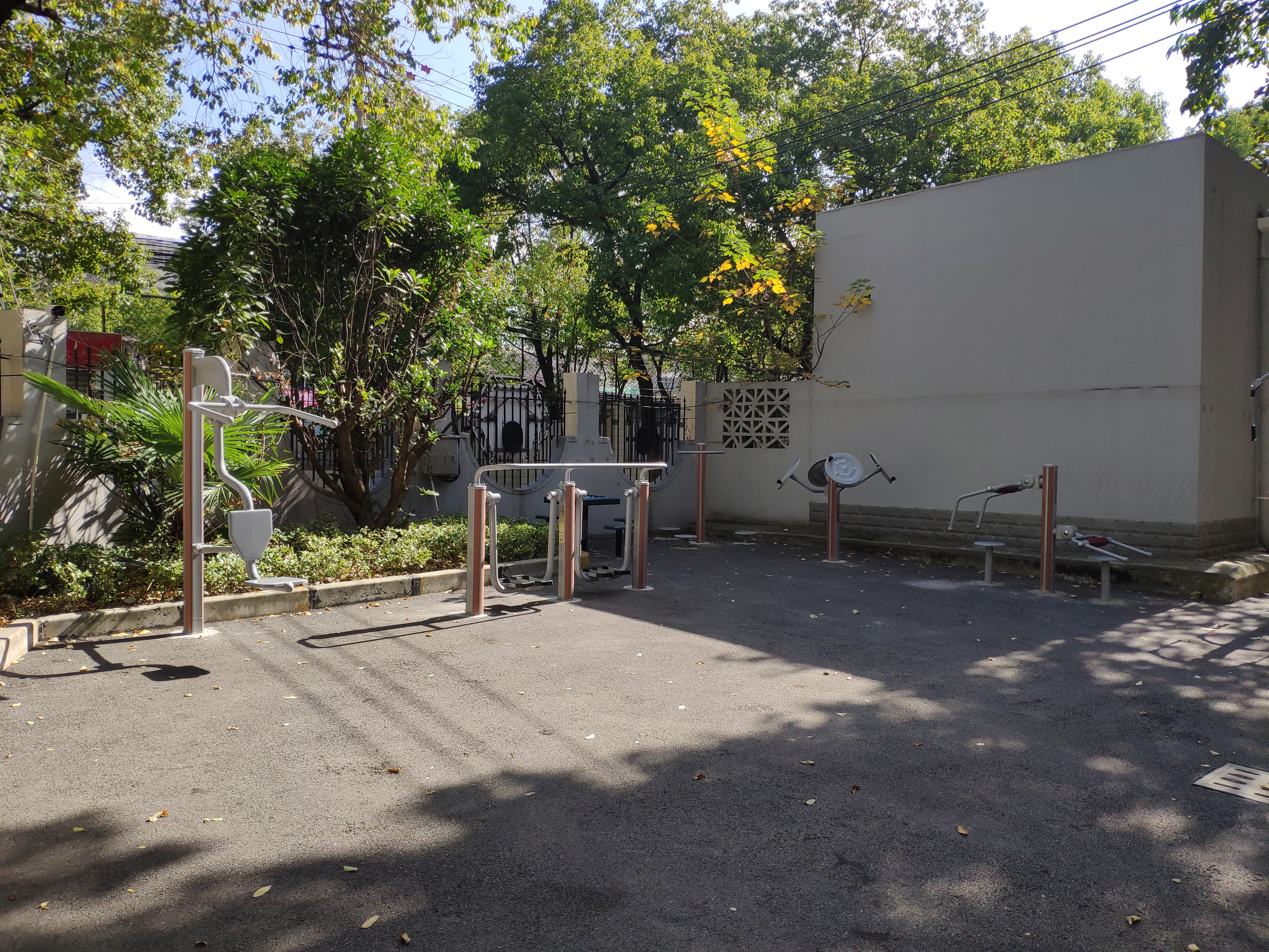 靜安區(qū)大寧路街道上工新村居委健身點(diǎn)（廣延路350弄5號(hào)）