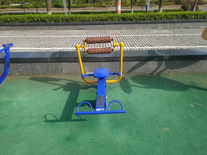 腹背屈伸訓練器