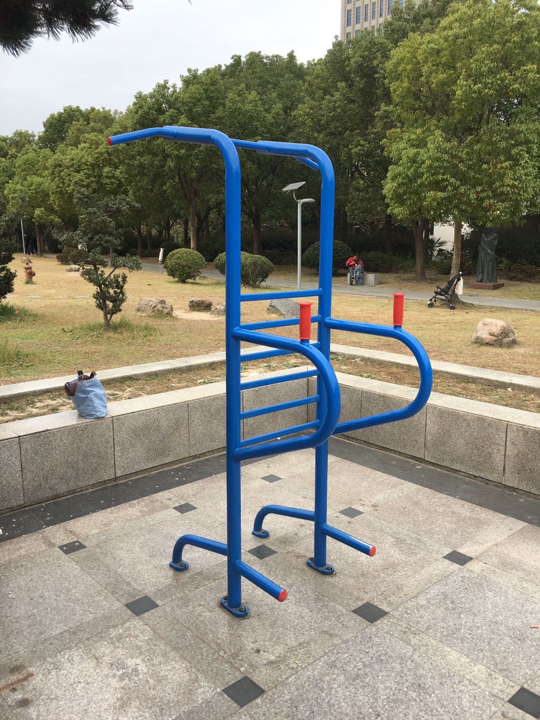 多功能訓(xùn)練器