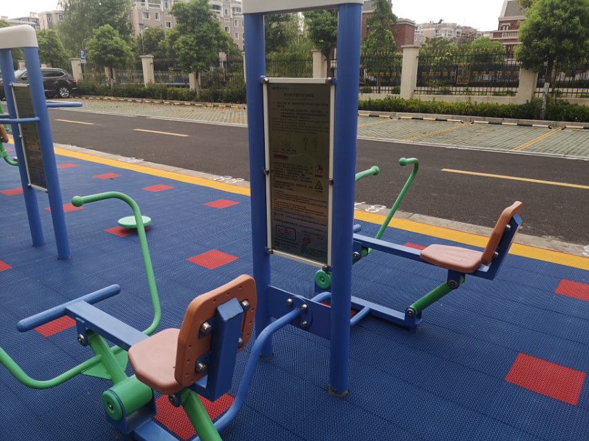 雙立柱平推平拉訓(xùn)練器