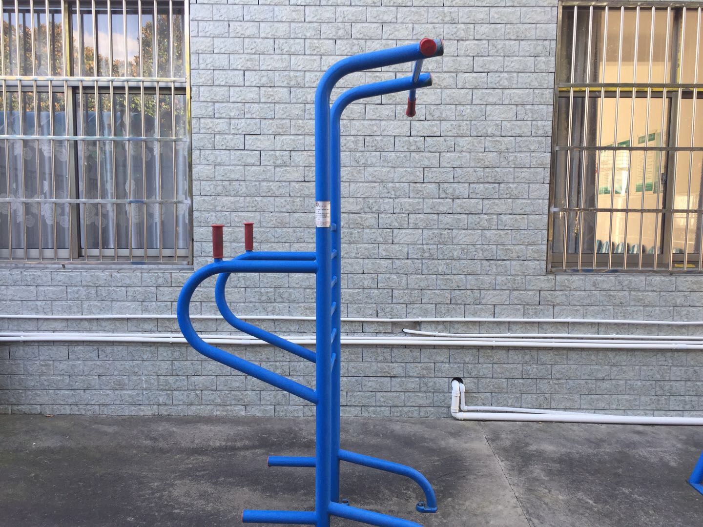 多功能訓(xùn)練器