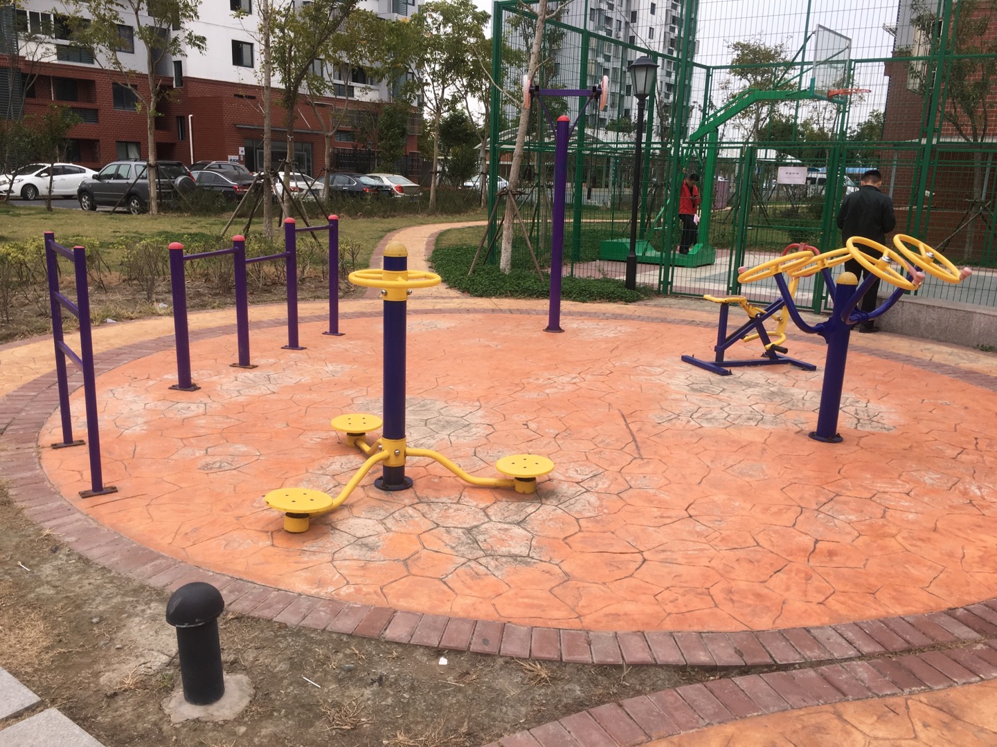 老港鎮(zhèn)麗港苑