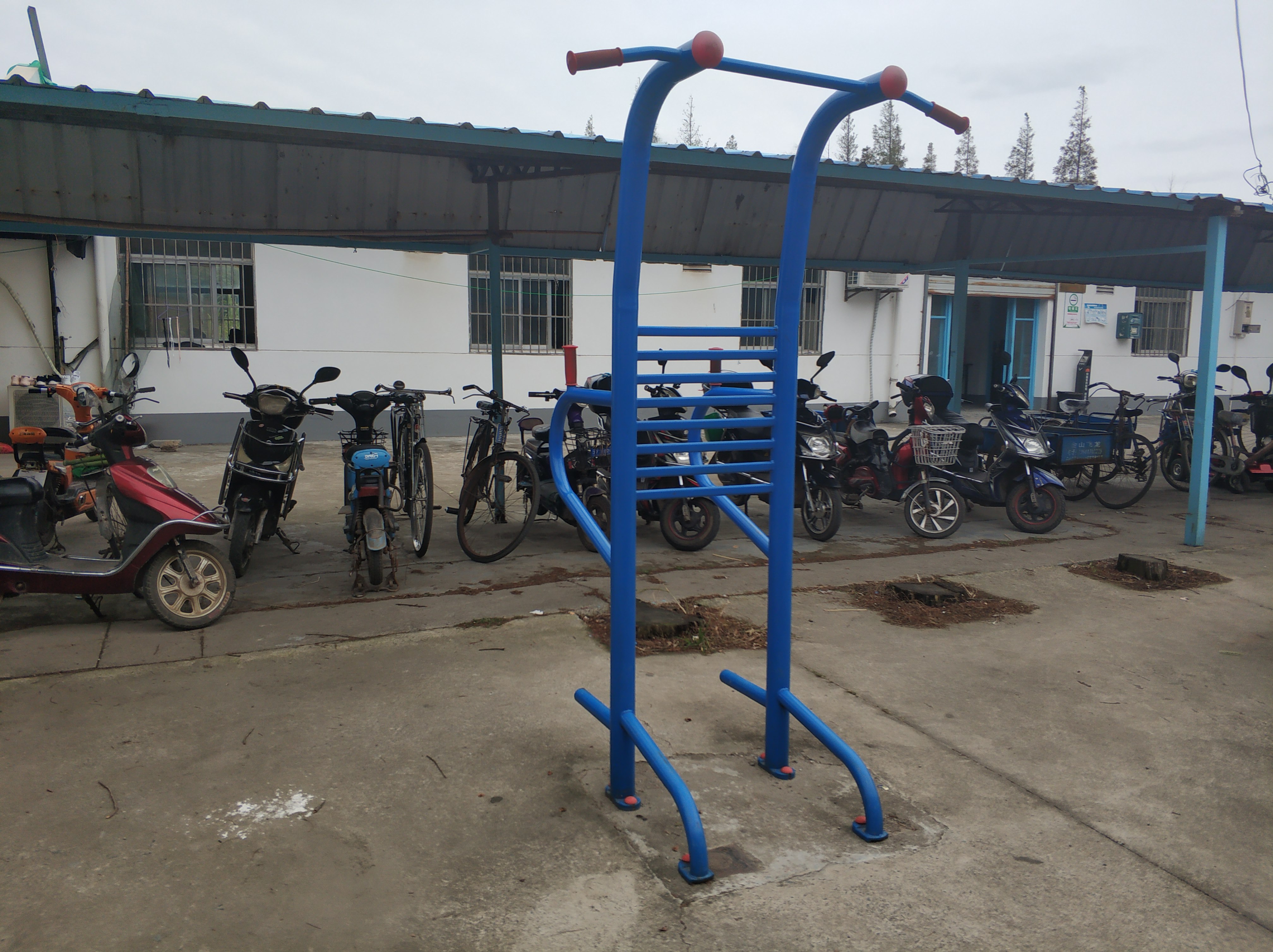 多功能訓(xùn)練器