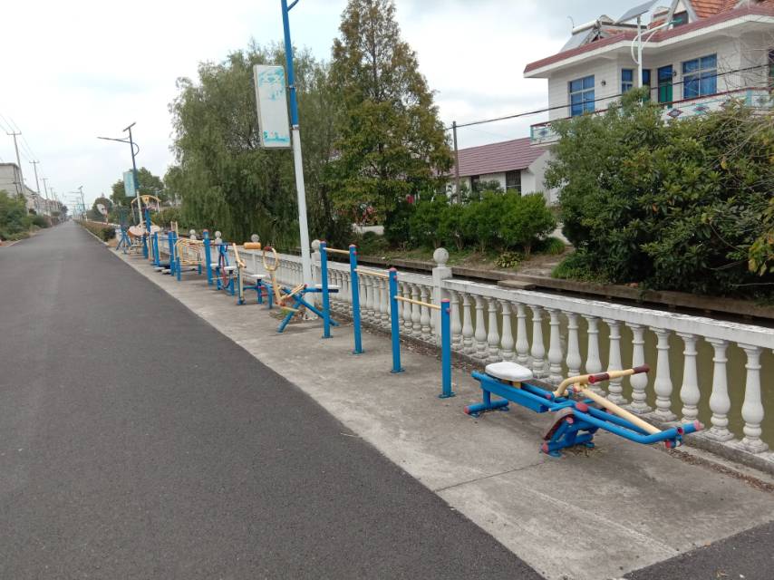 梅園村健身點(diǎn)2*