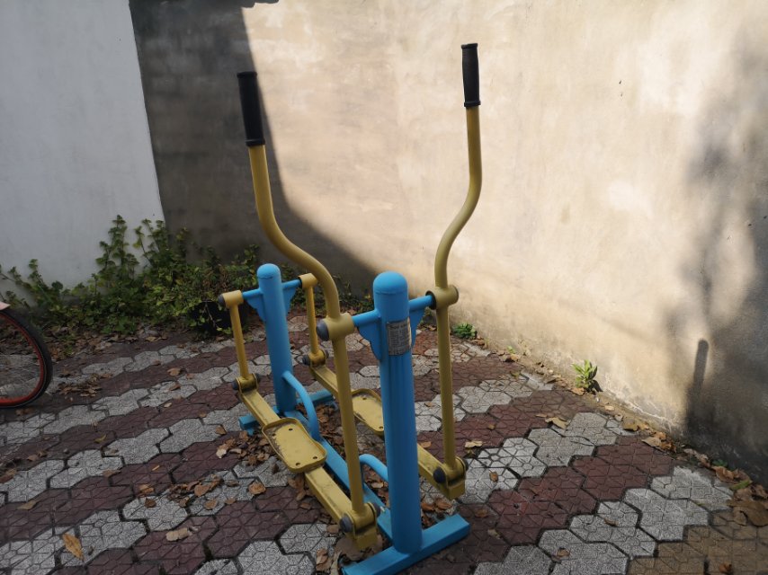 單位平步機(jī)