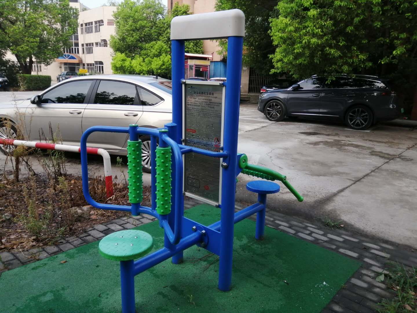 雙立柱腰背按摩器