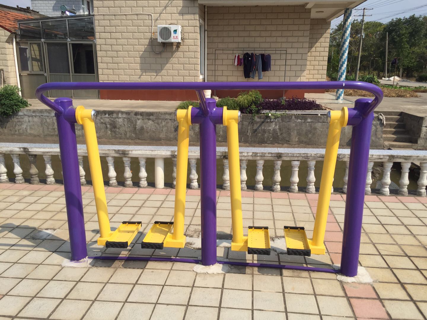 太空漫步機(jī)