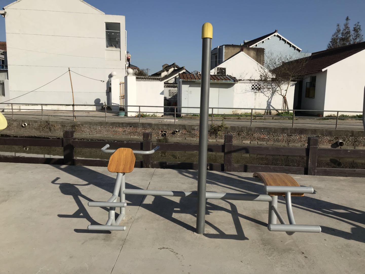 背腹肌訓(xùn)練器