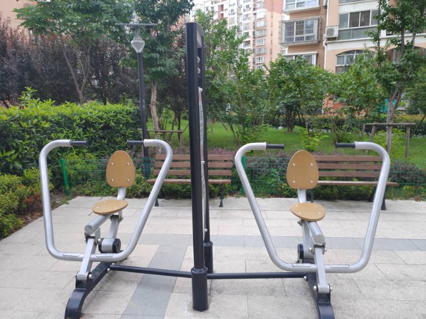 自重式平推訓(xùn)練器