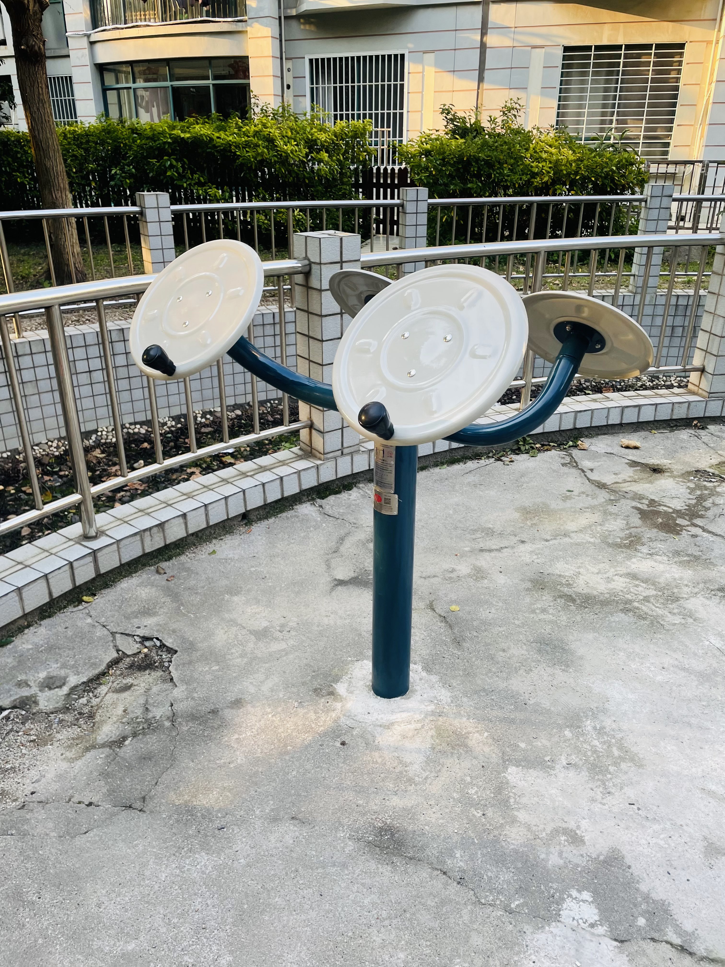 二位太極揉腿輪