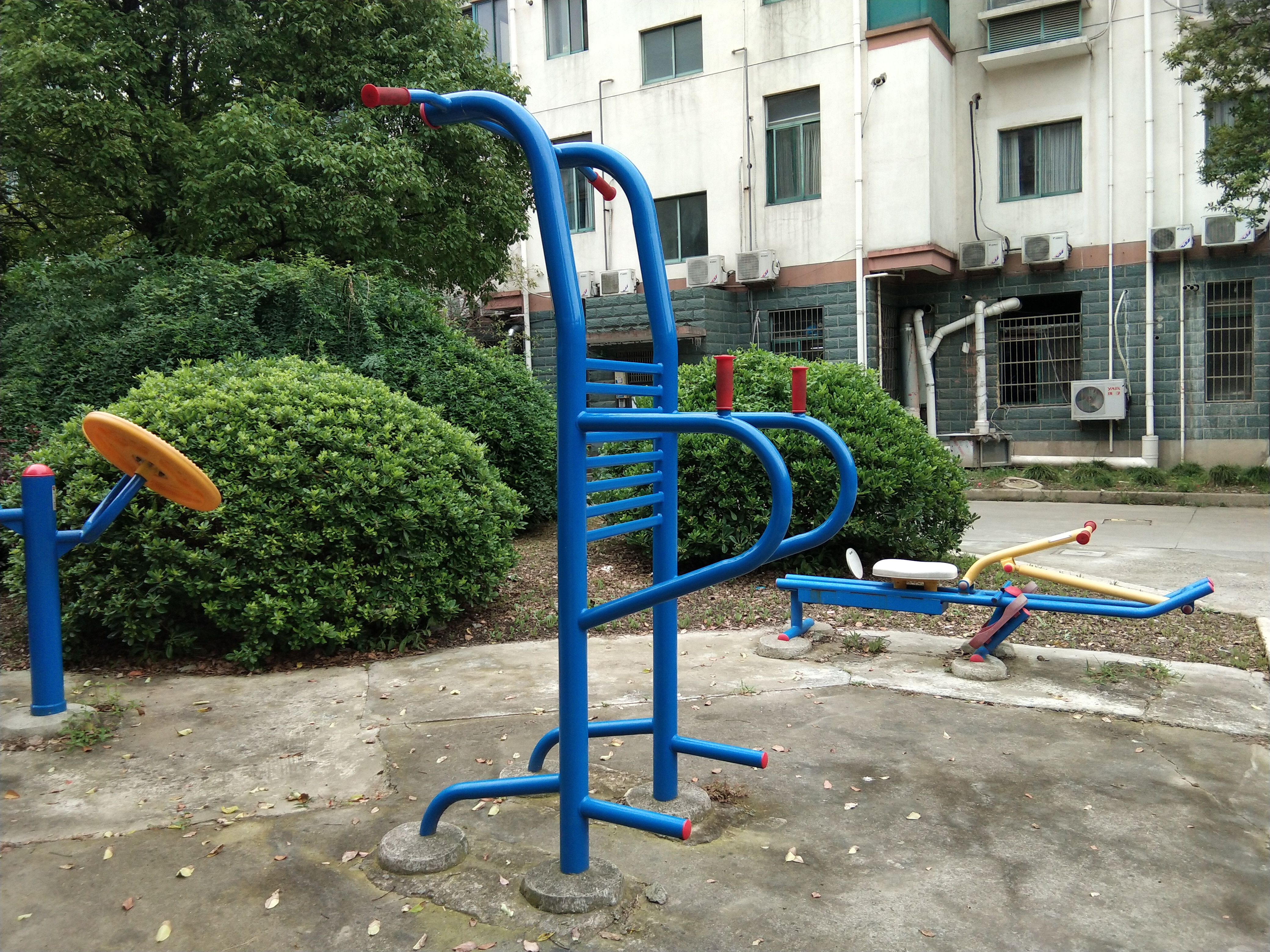 多功能訓(xùn)練器