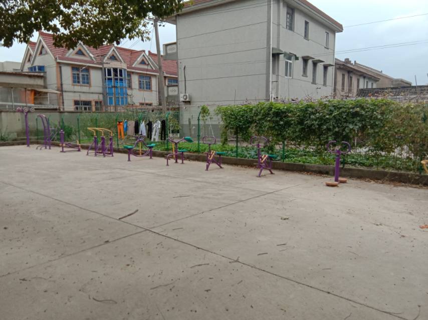 果園村2組第1健身點(diǎn)