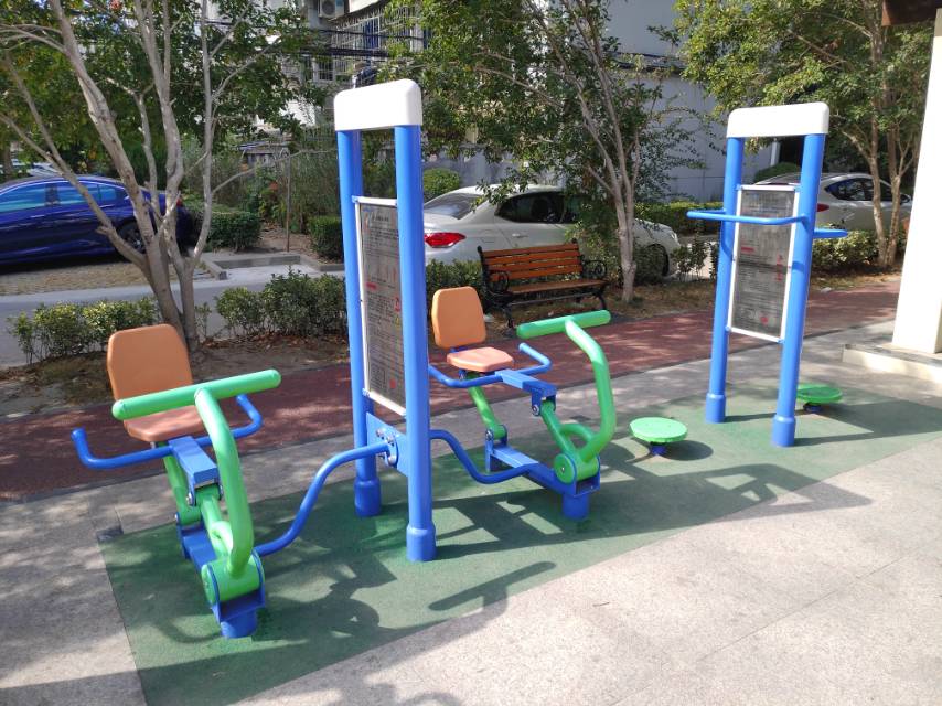 雙立柱蹬腿訓練器