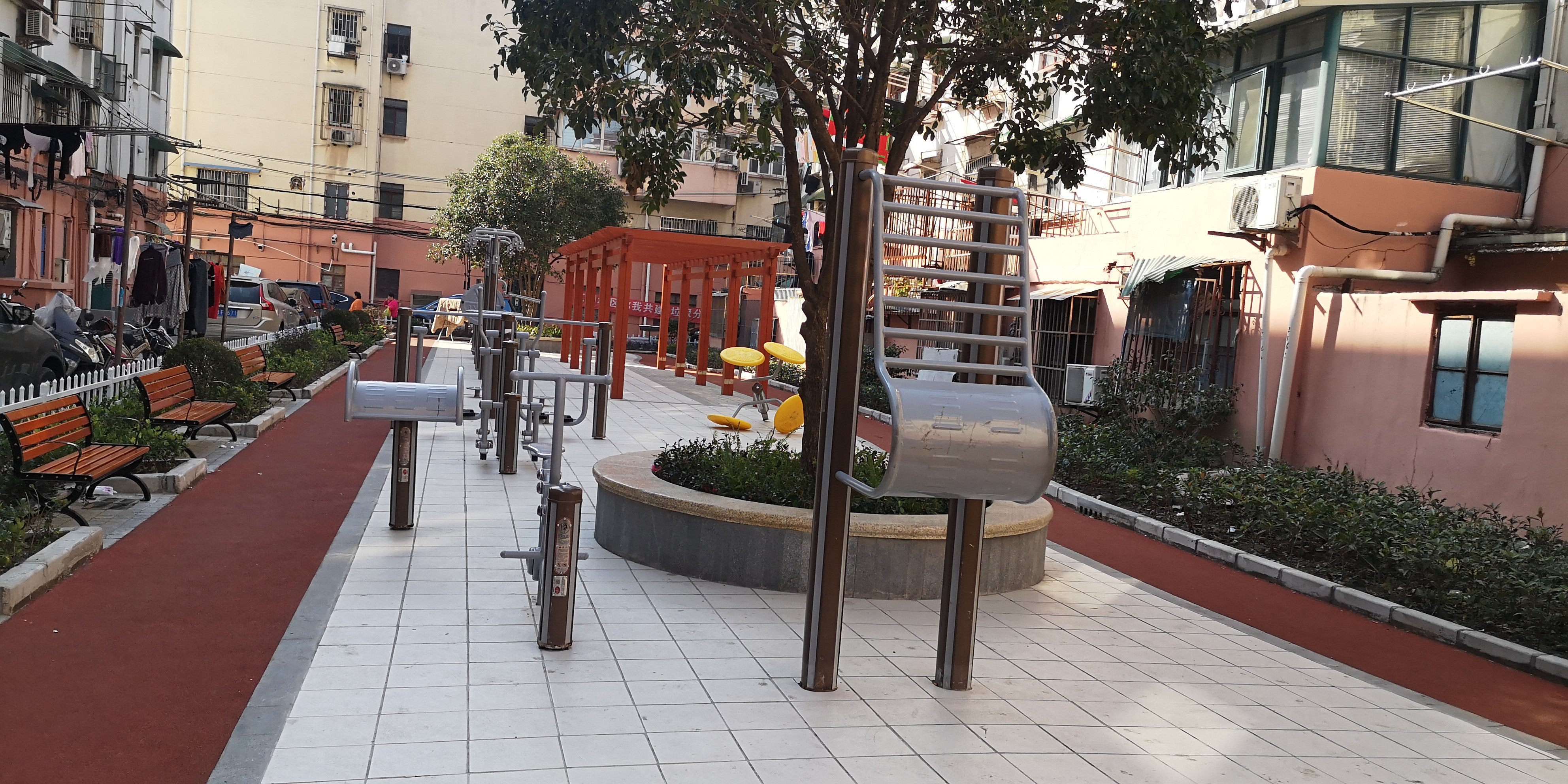 華陰小區(qū)市民益智健身苑點