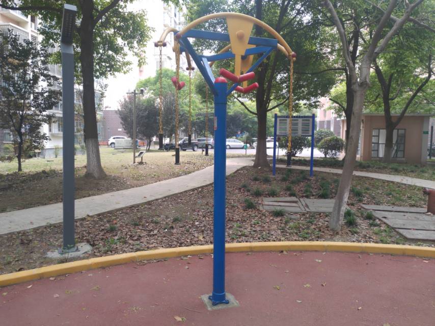 三人上肢牽引器