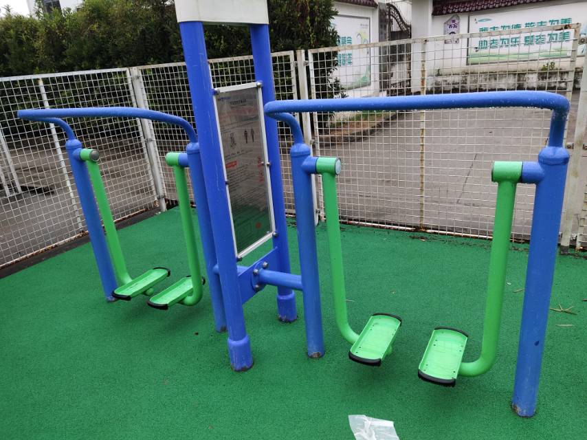 雙立柱太空漫步器