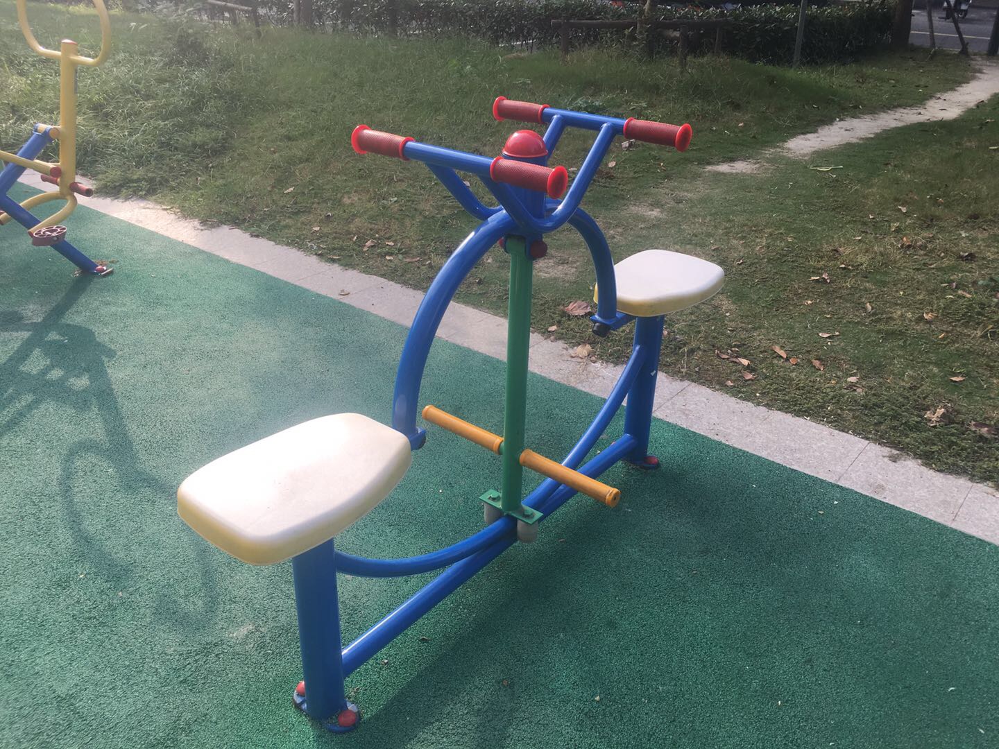 下肢康復(fù)器