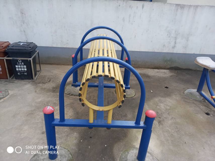 腰背伸展訓(xùn)練器