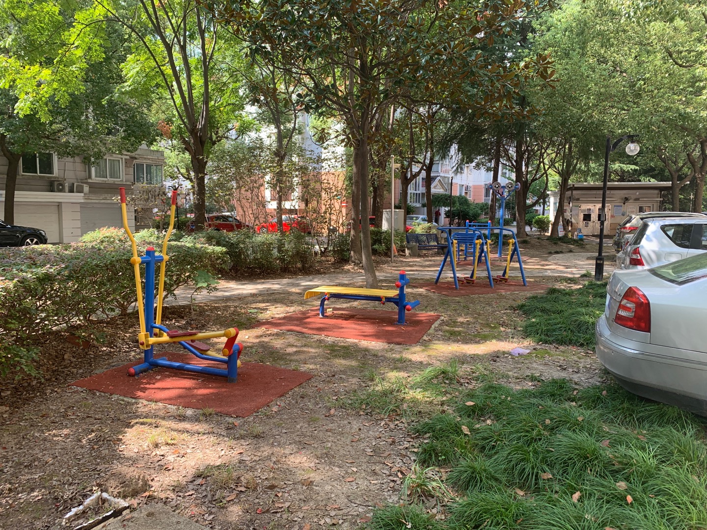 鼎信居委北健身苑點(diǎn)