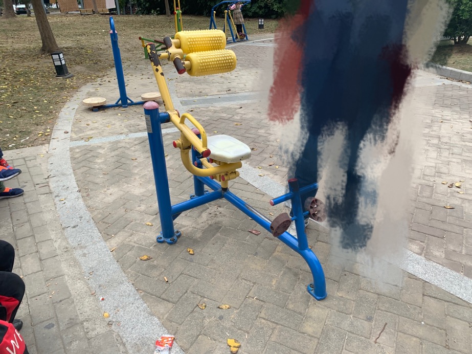 自重腰腹鍛煉器