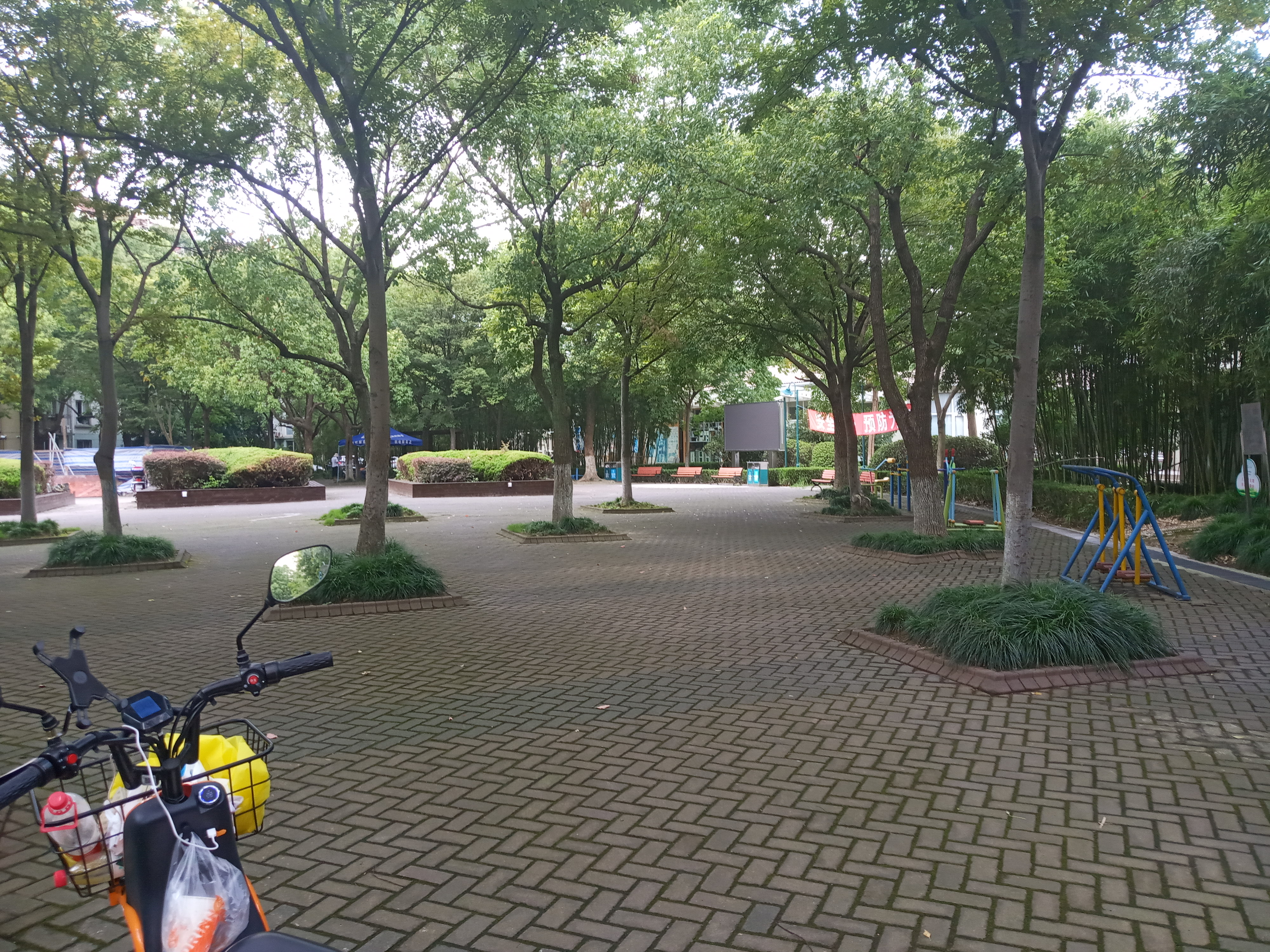 平陽六村居委健身苑點