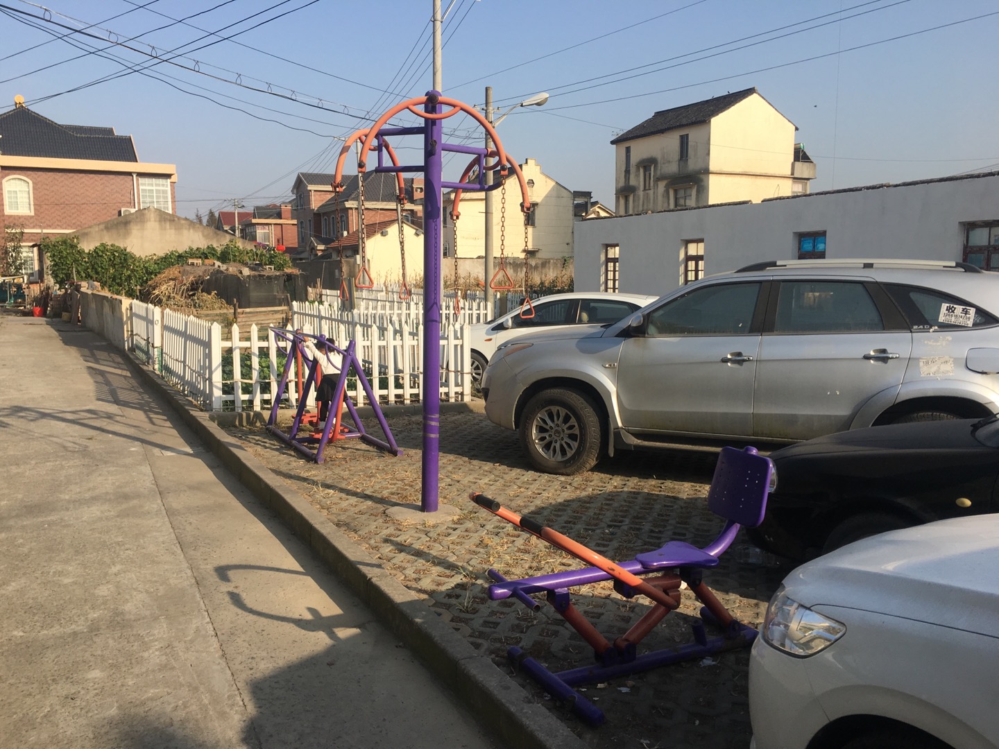 浦東新區(qū)合慶鎮(zhèn)朝陽村丁家宅健身苑點(diǎn)