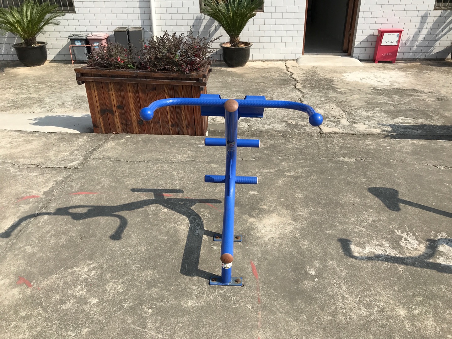 背肌訓(xùn)練器