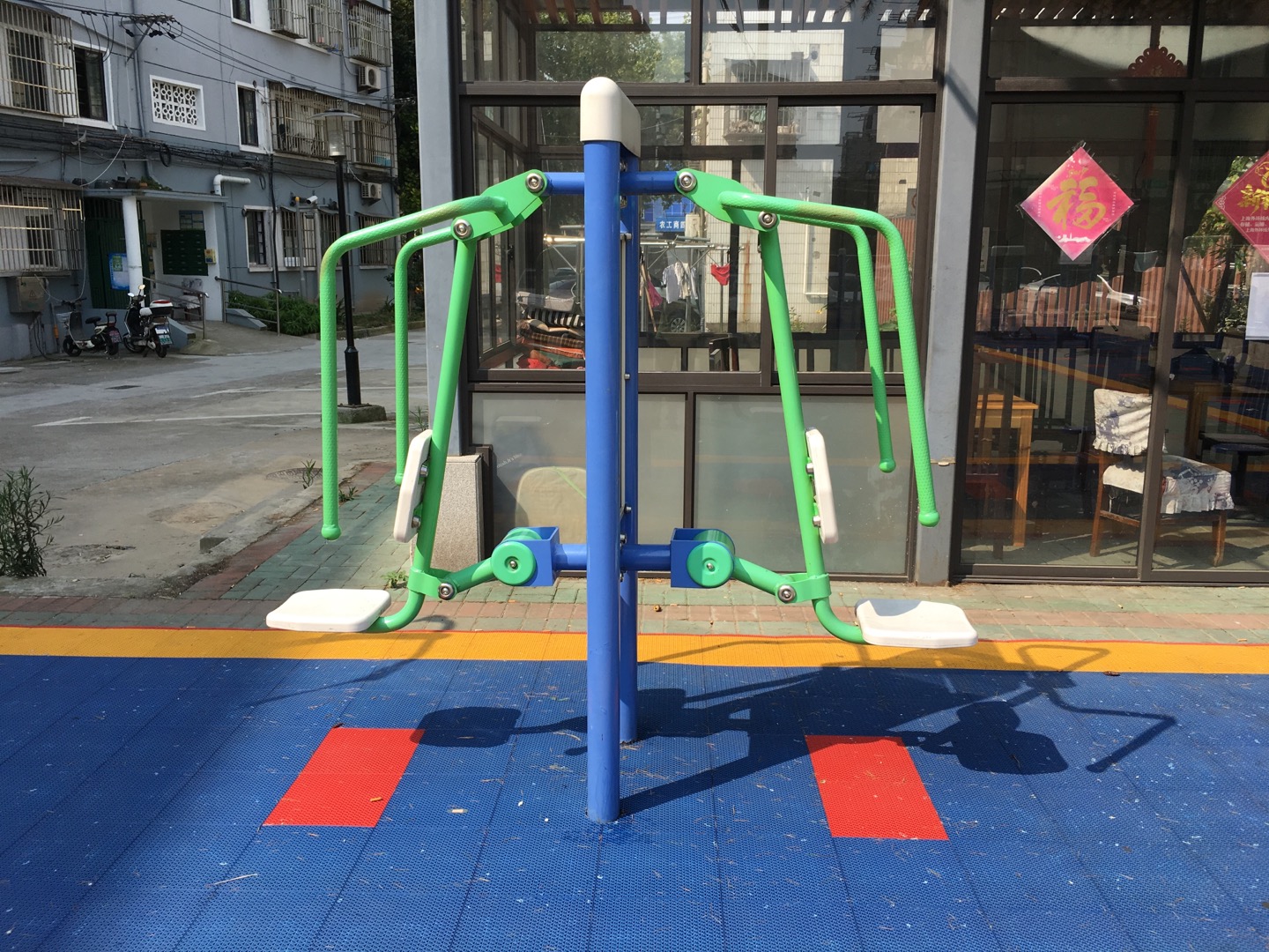 雙立柱前推訓(xùn)練器