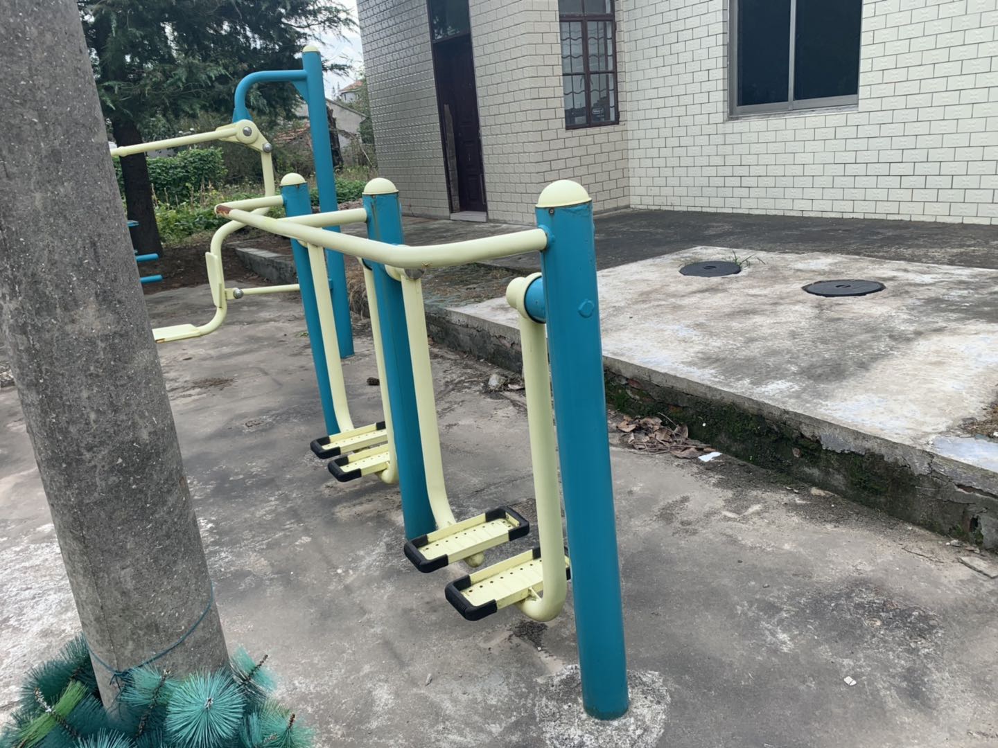 雙位太空漫步機