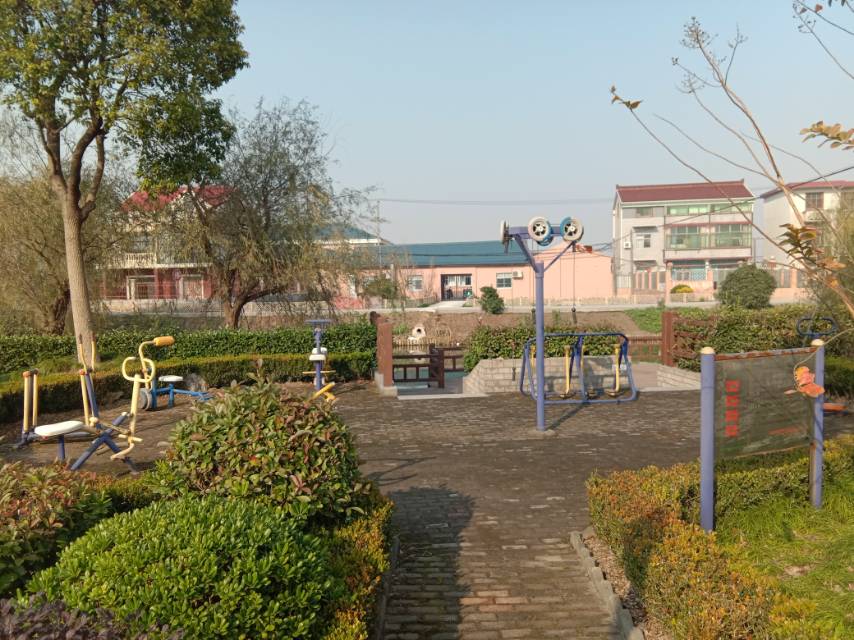 雙店村1號(hào)健身點(diǎn)