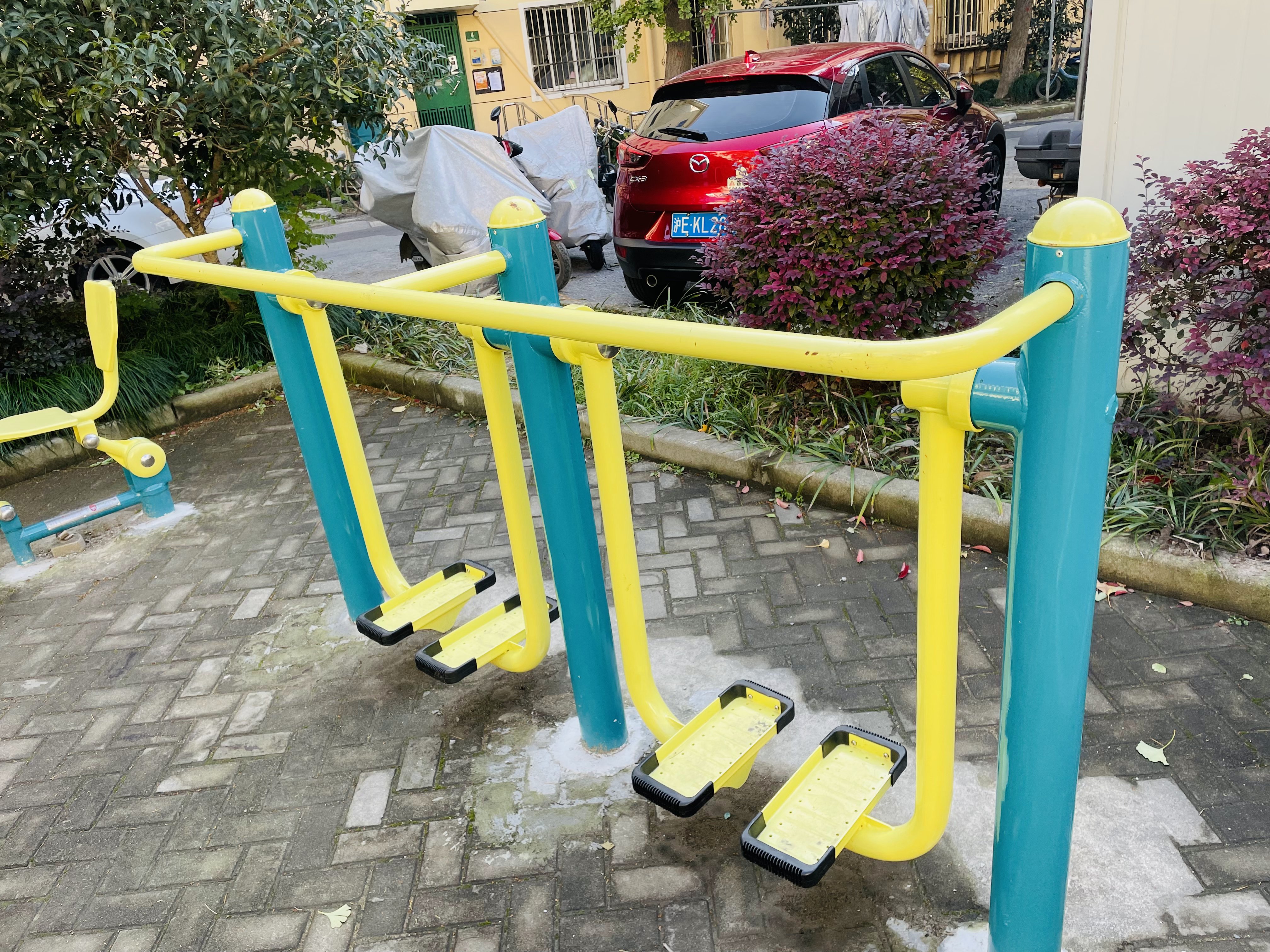 二位智能太空漫步機(jī)