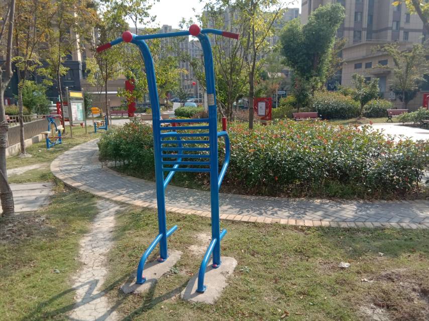 多功能訓(xùn)練器