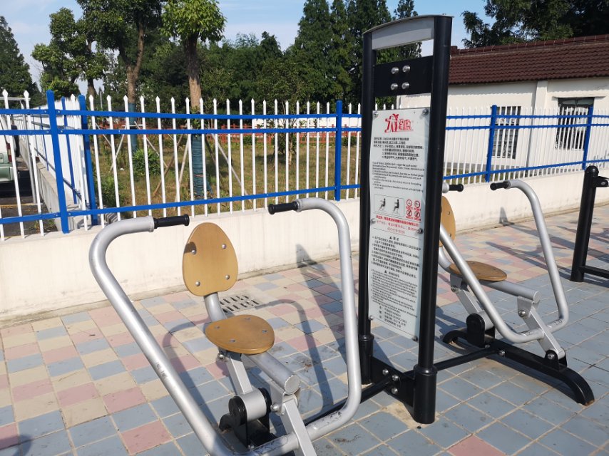 自重式平推訓練器