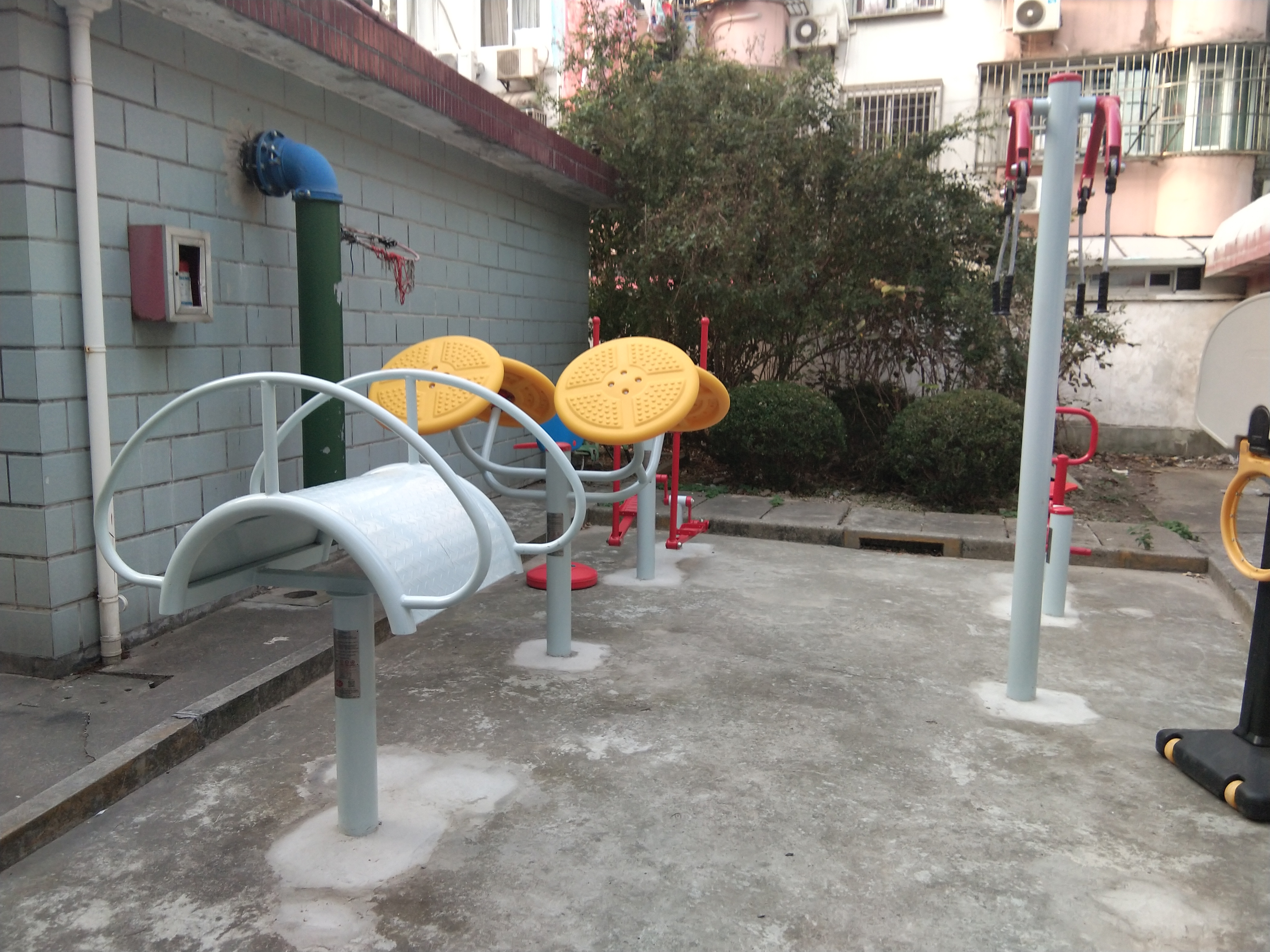 蓮溪一居健身點(diǎn)