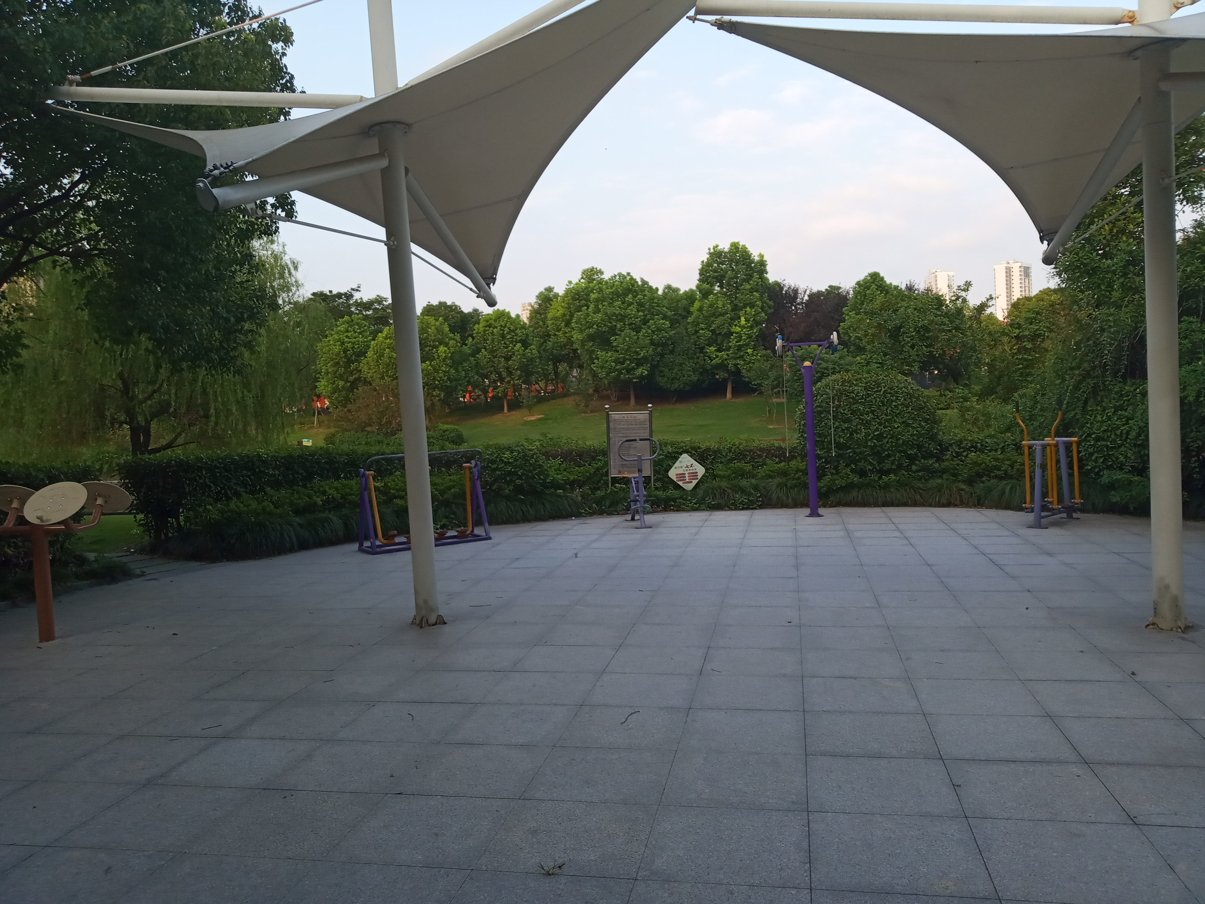 平吉五村居委F健身苑點