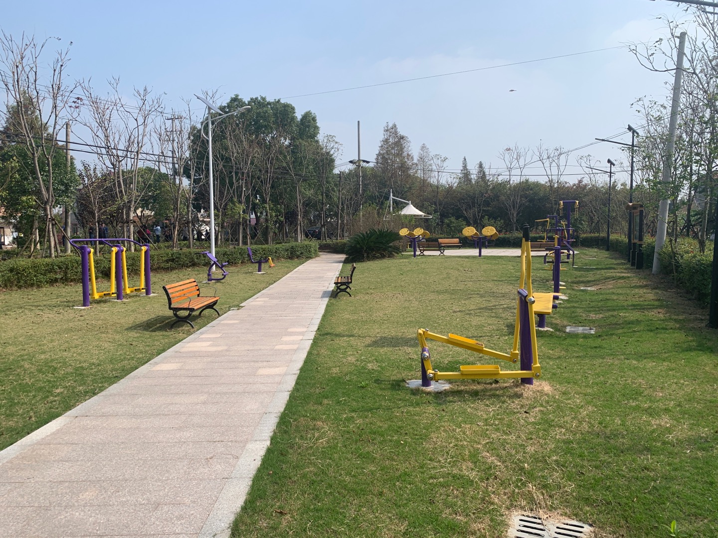 新國(guó)村益智類健身點(diǎn)