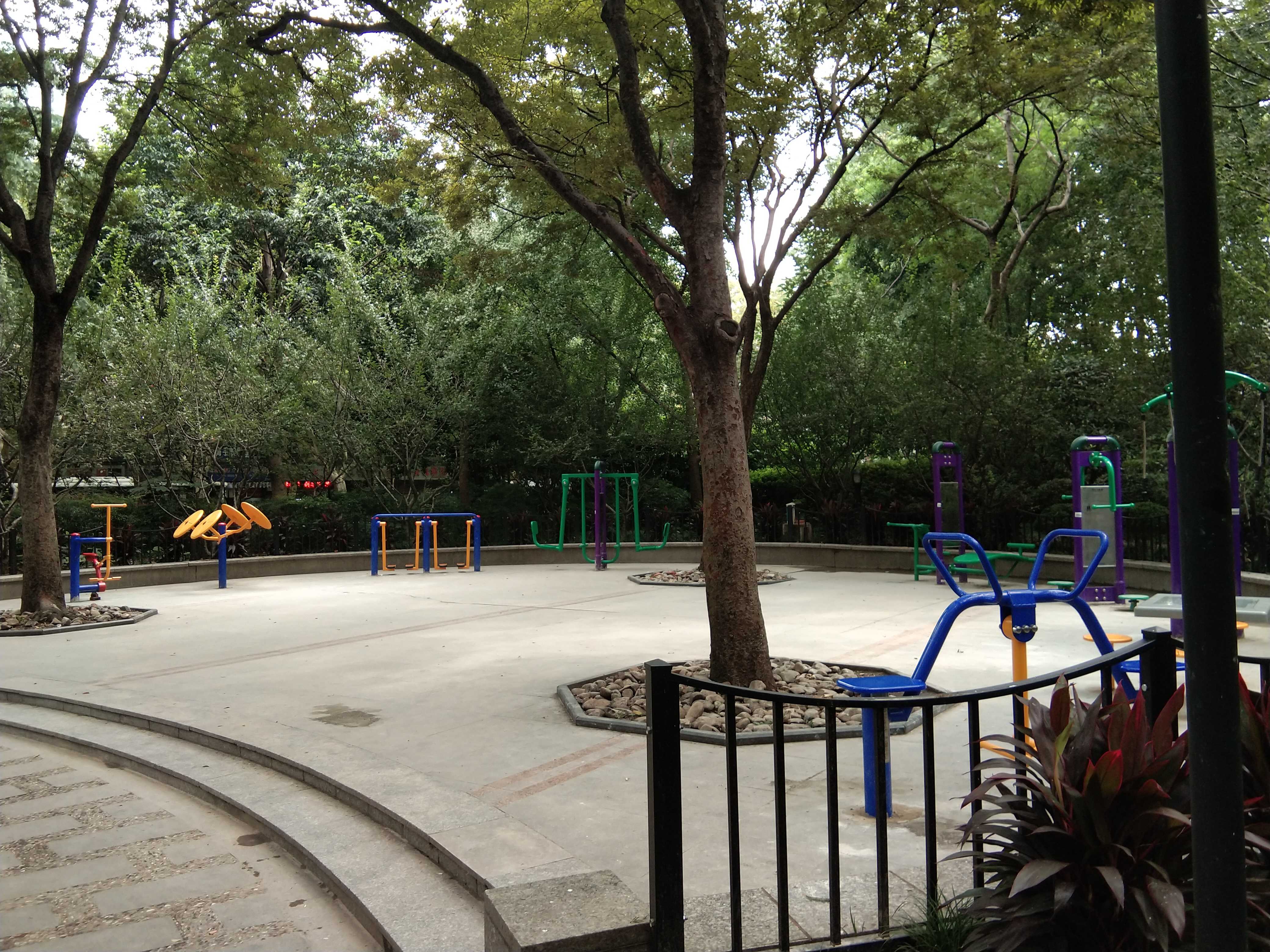 福瑞居委健身點(diǎn)