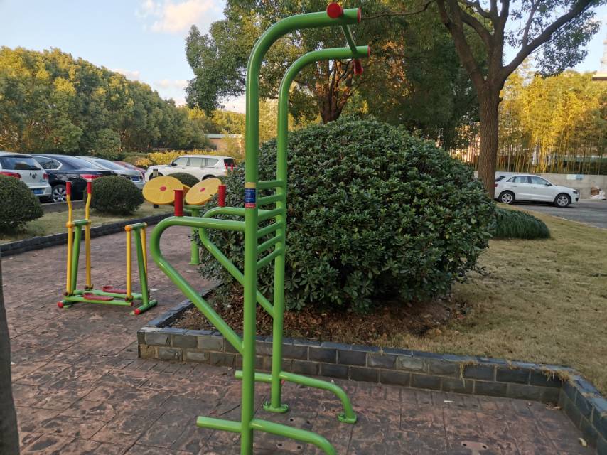 多功能訓(xùn)練器