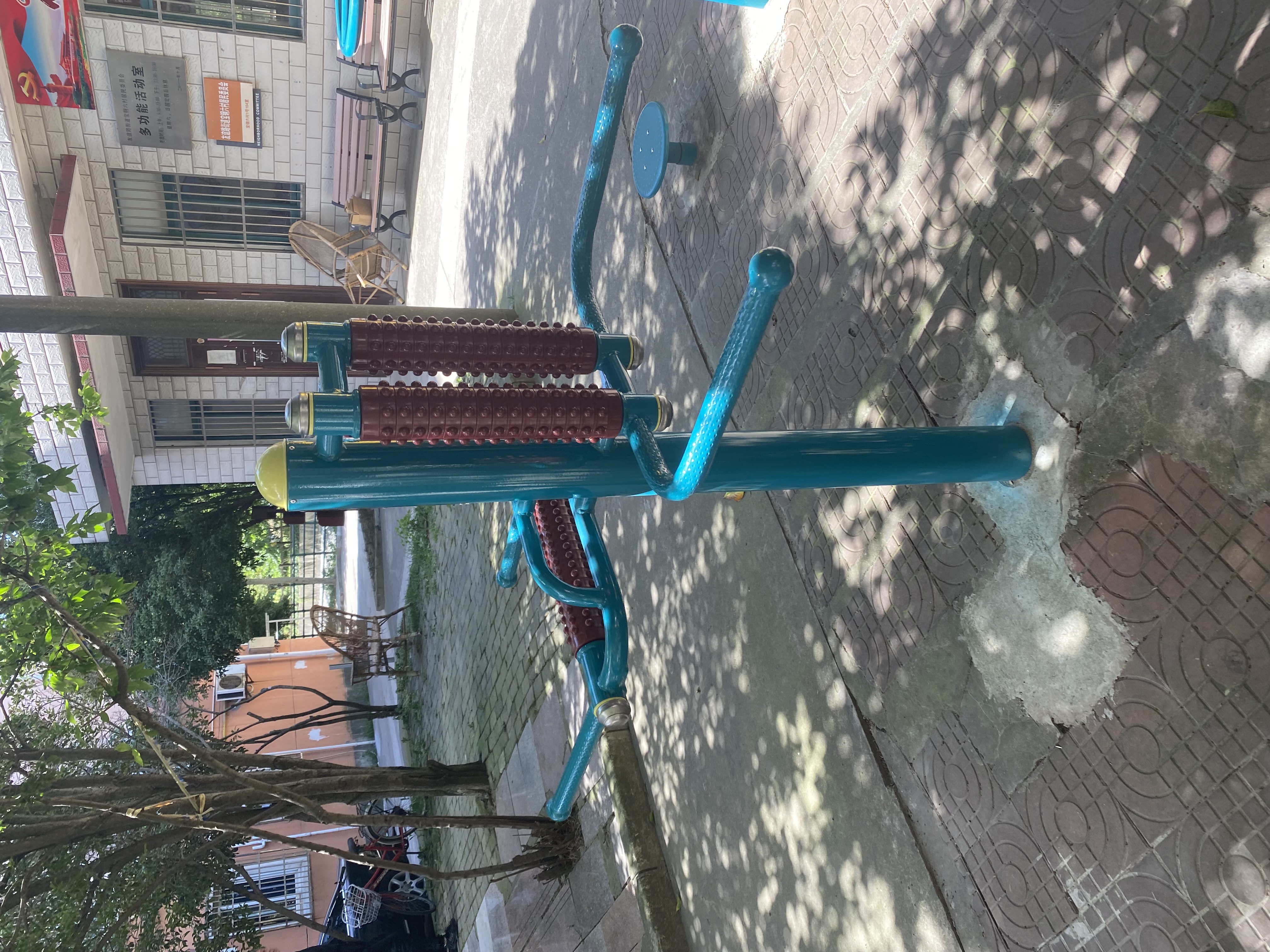 互動式腰背按摩器