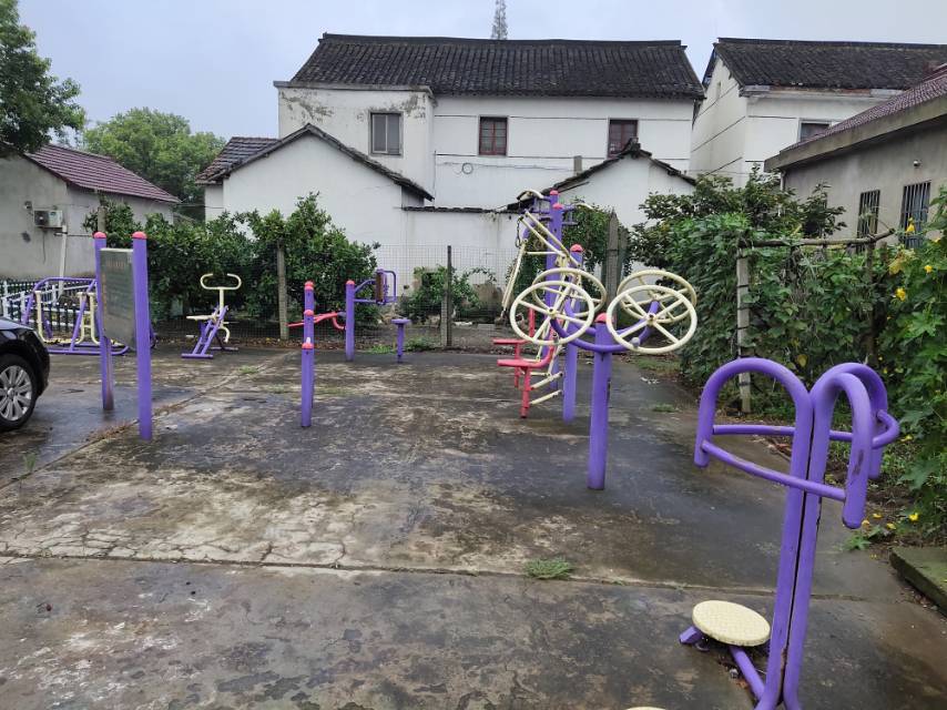 朱家角鎮(zhèn)先鋒村保衛(wèi)5隊市民益智健身點