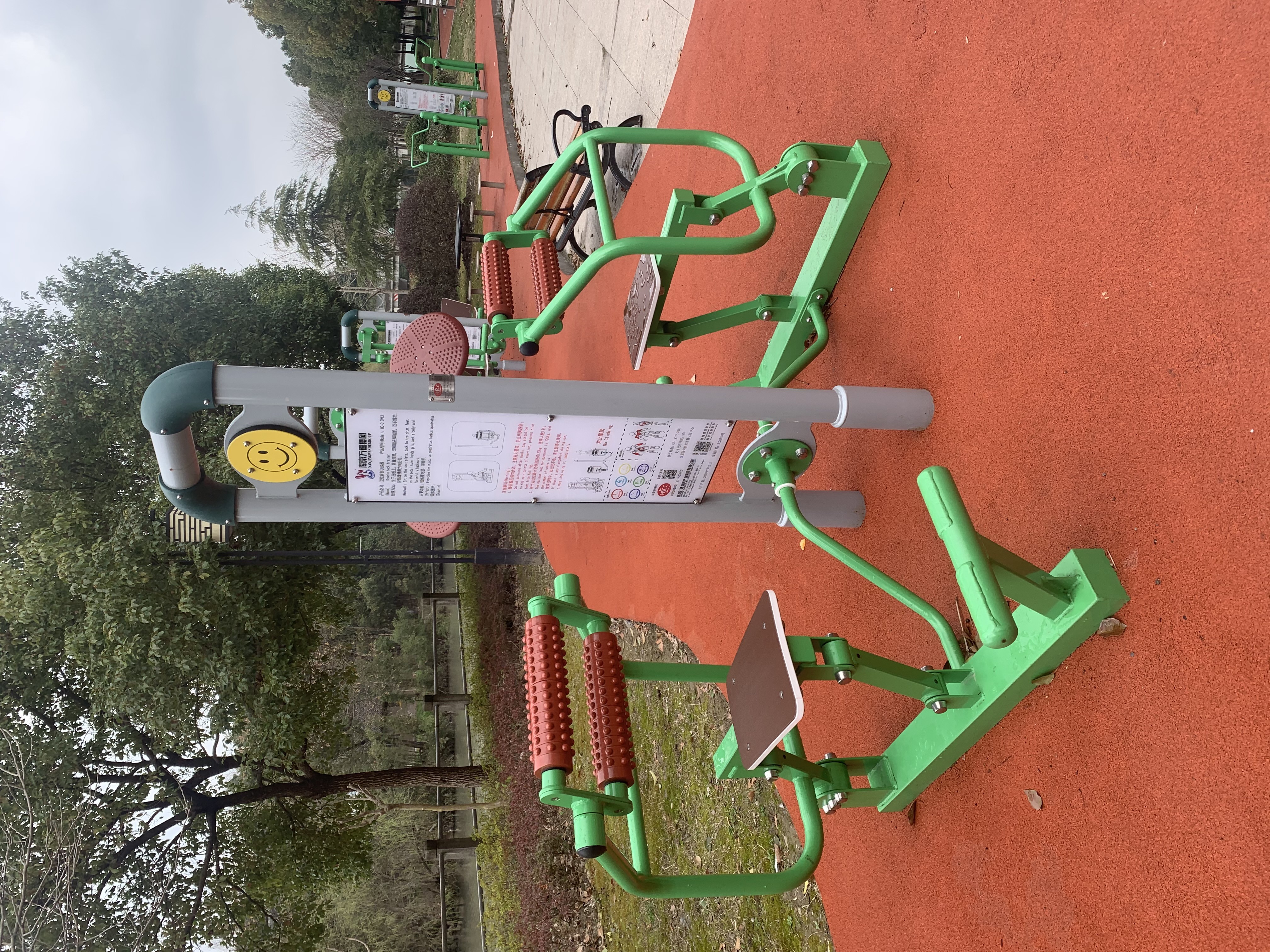 雙位背部訓(xùn)練器