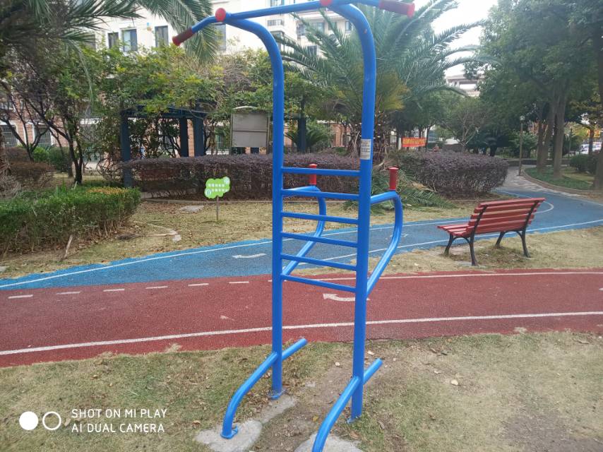 多功能訓(xùn)練器