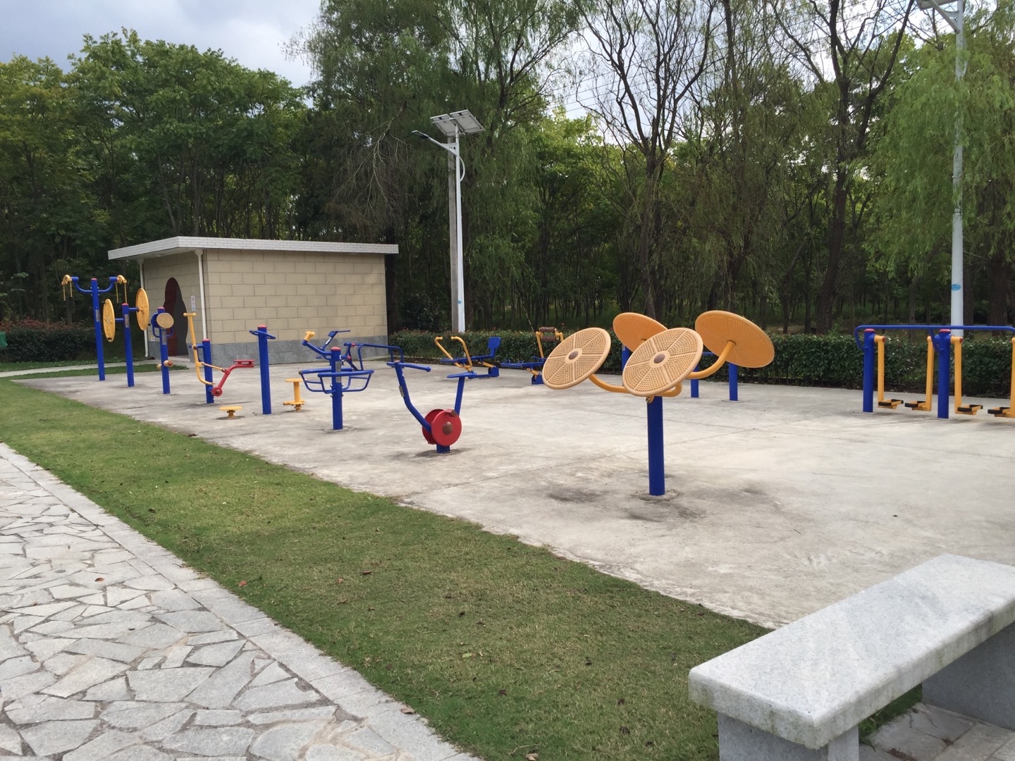 廟鎮(zhèn)江鎮(zhèn)村健身點(diǎn)