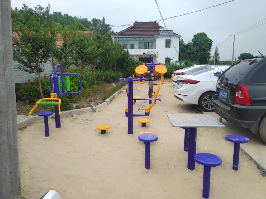 曙光村健身點(diǎn)