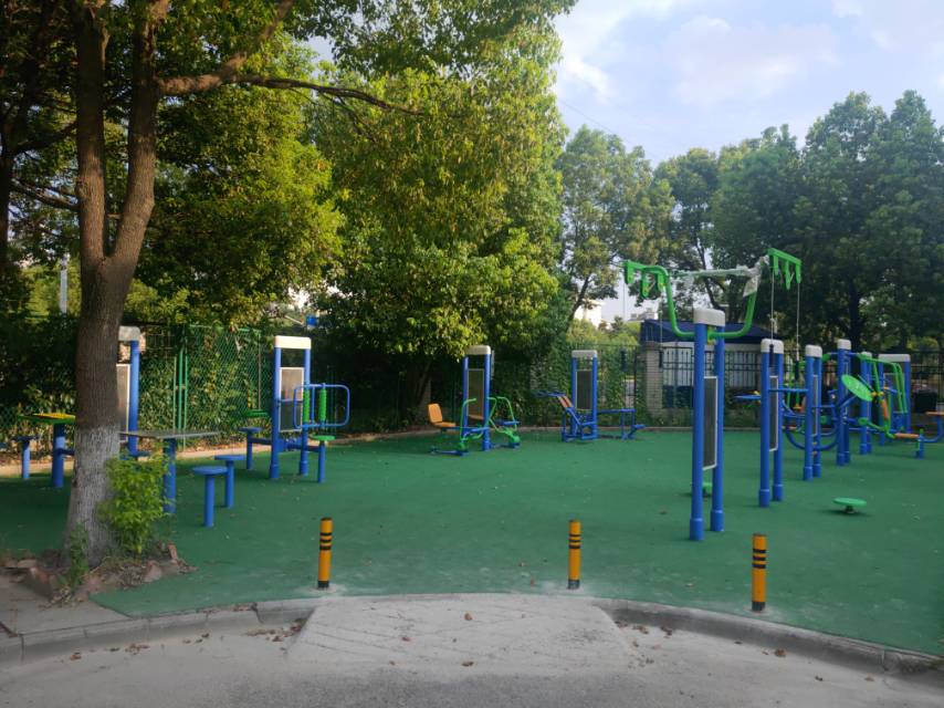 第二居委會鶴祥苑健身點