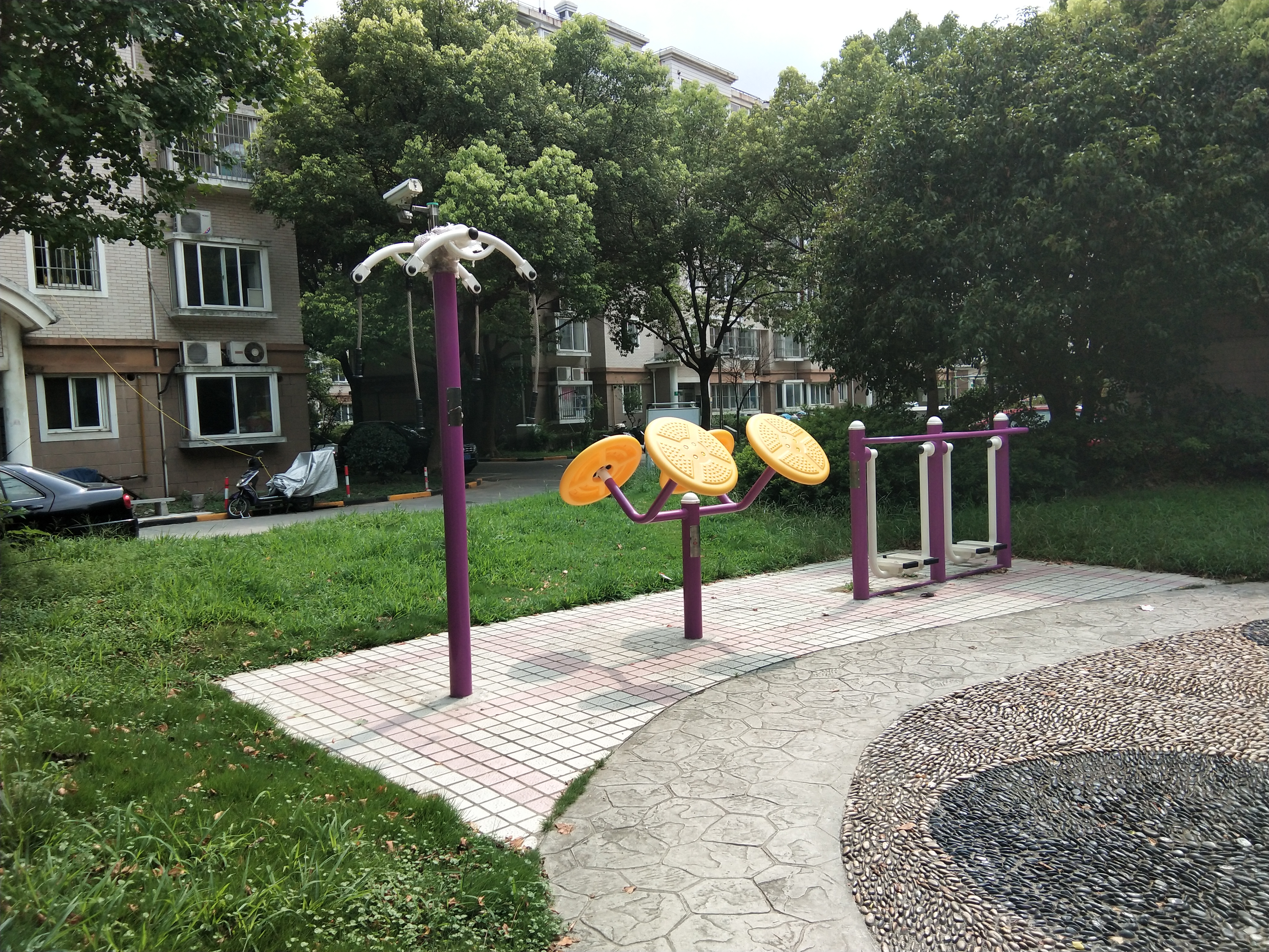 松江區(qū)中山街道平橋274弄市民益智健身點(diǎn)