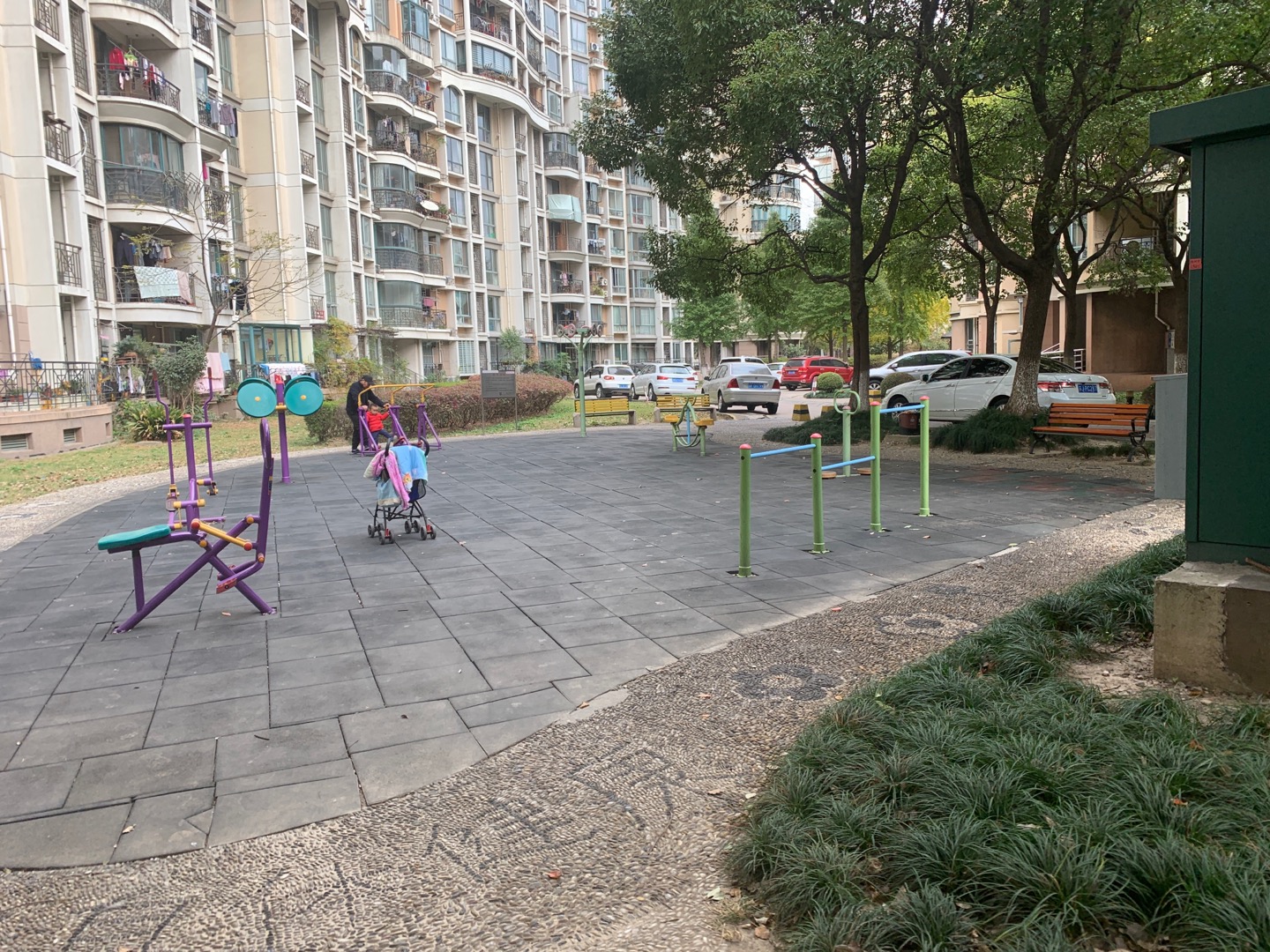 松江區(qū)佘山鎮(zhèn)橫山1號市民益智健身點(diǎn)