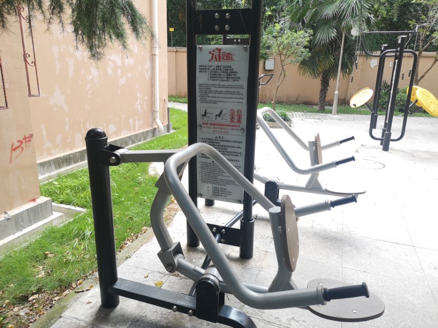 自重式下壓訓(xùn)練器