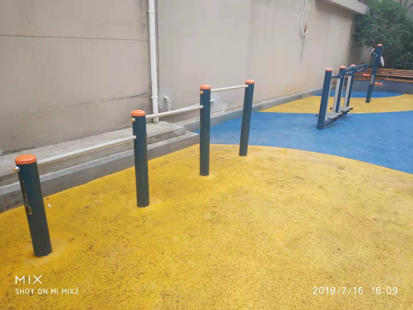 靜安區(qū)彭浦新村街道第五居委健身點(diǎn)（平順路71號(hào)）